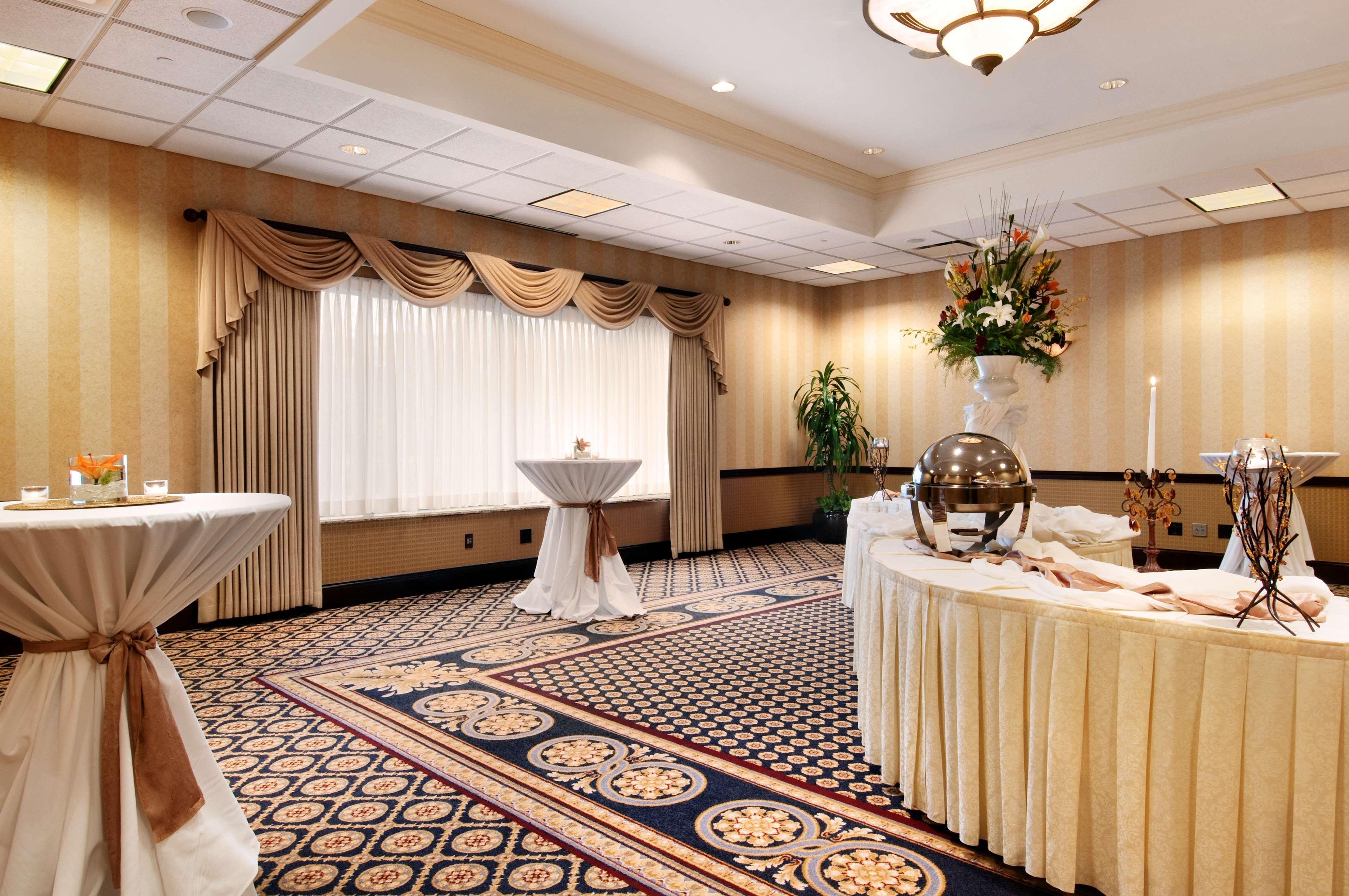 Doubletree By Hilton Lisle Naperville Экстерьер фото