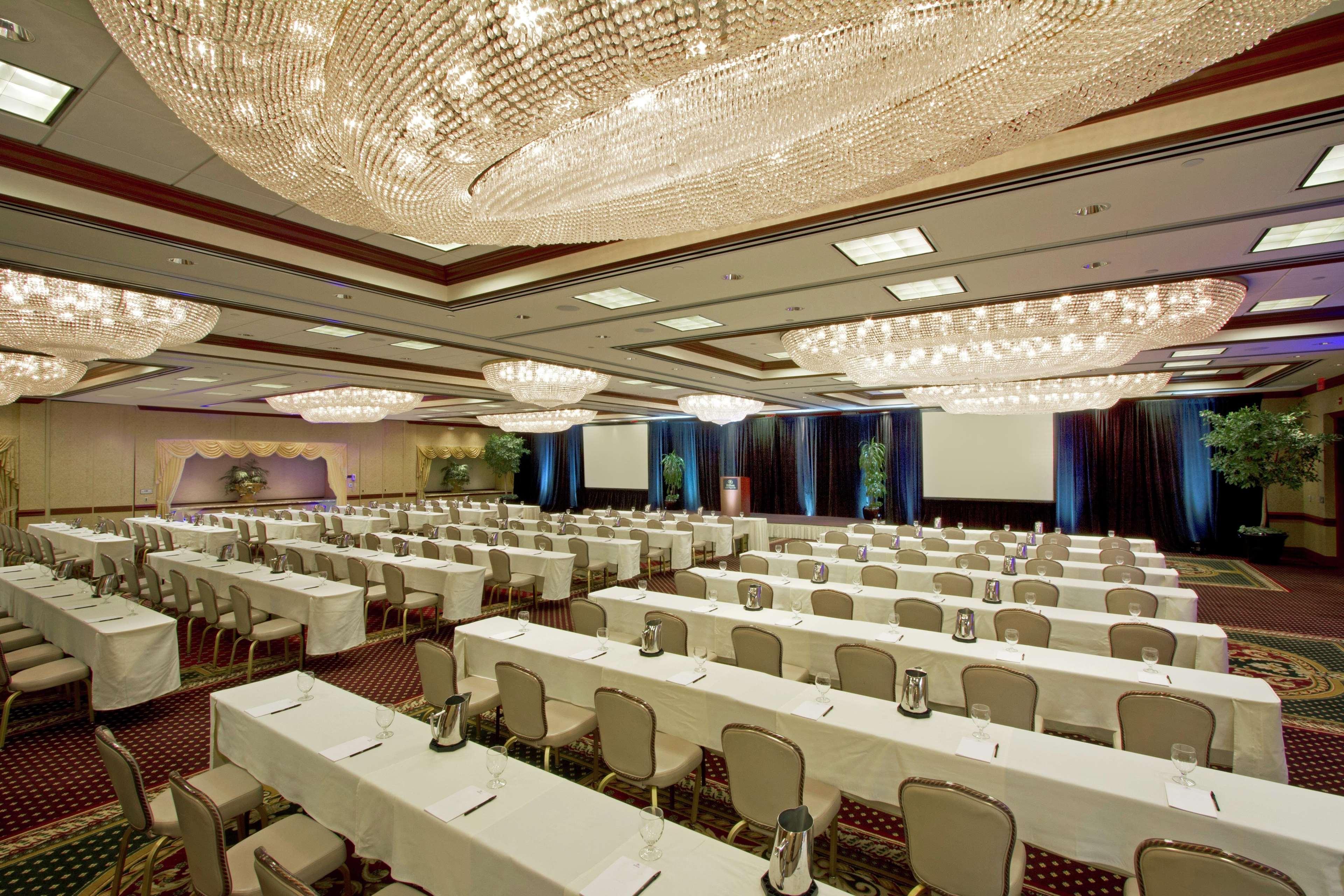 Doubletree By Hilton Lisle Naperville Экстерьер фото