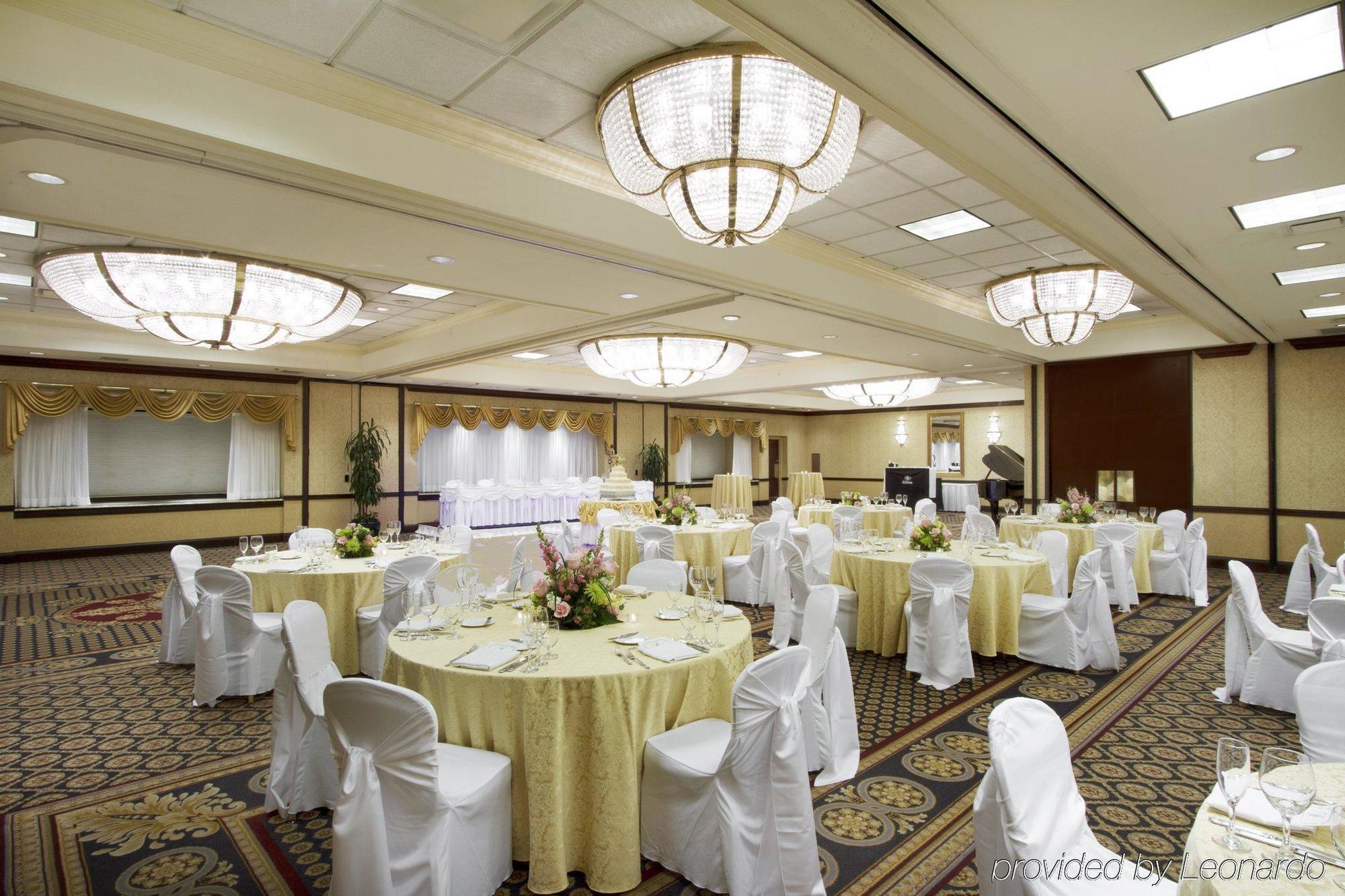 Doubletree By Hilton Lisle Naperville Экстерьер фото