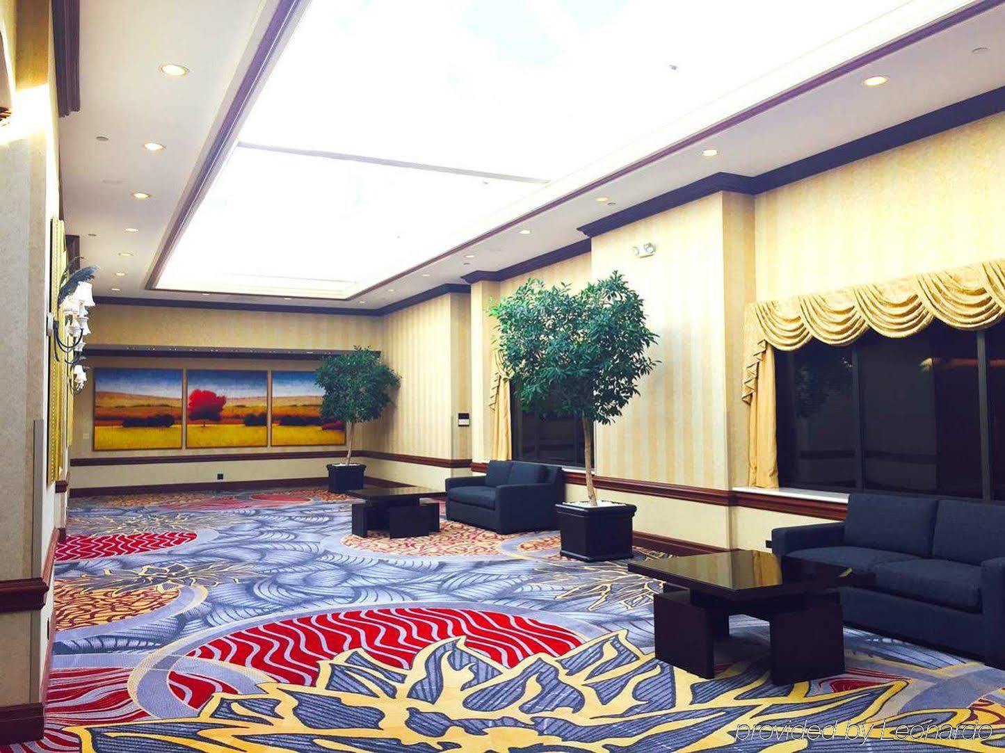 Doubletree By Hilton Lisle Naperville Экстерьер фото